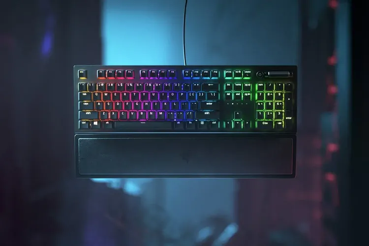 Razer BlackWidow V3 RGB Wired Gaming Keyboard - Green Switch